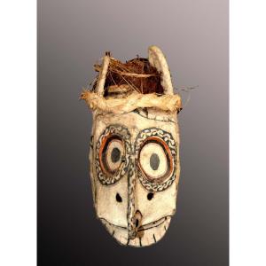 Baining Mask New Brittany Island​​​​​​​ Papua New Guinea Oceania Primitive  Art