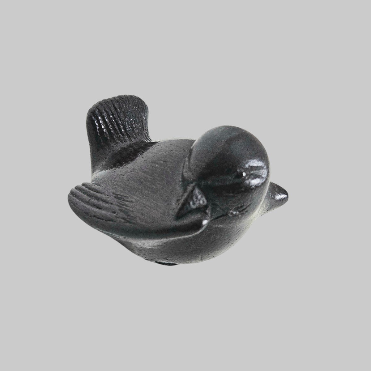 Netsuke Depicting A Sparrow -photo-1