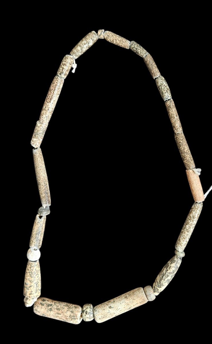 Gneis Stone Beaded Necklace.dogon