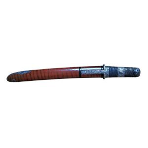 Tanto Shin Shinto With Silver Koshirae En Suite