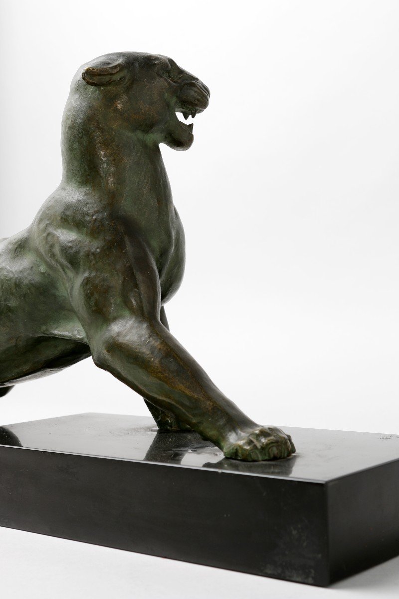 Art Deco  Lioness Bronze-photo-3