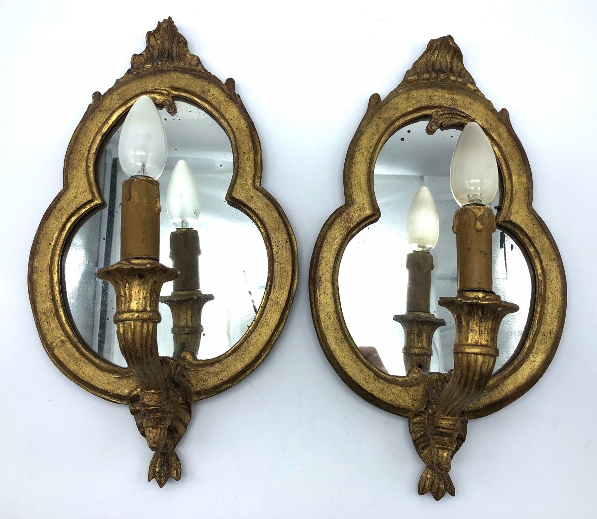 France D’époque Louis XVI Pair Of Antique Gilded Wood Sconces With Mirrors -photo-2