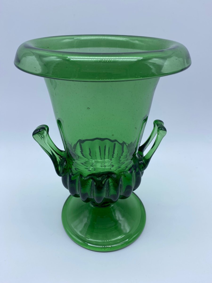 An Antique Victorian Green Hand Blown Glass Pedestal Urn Vase  -photo-2