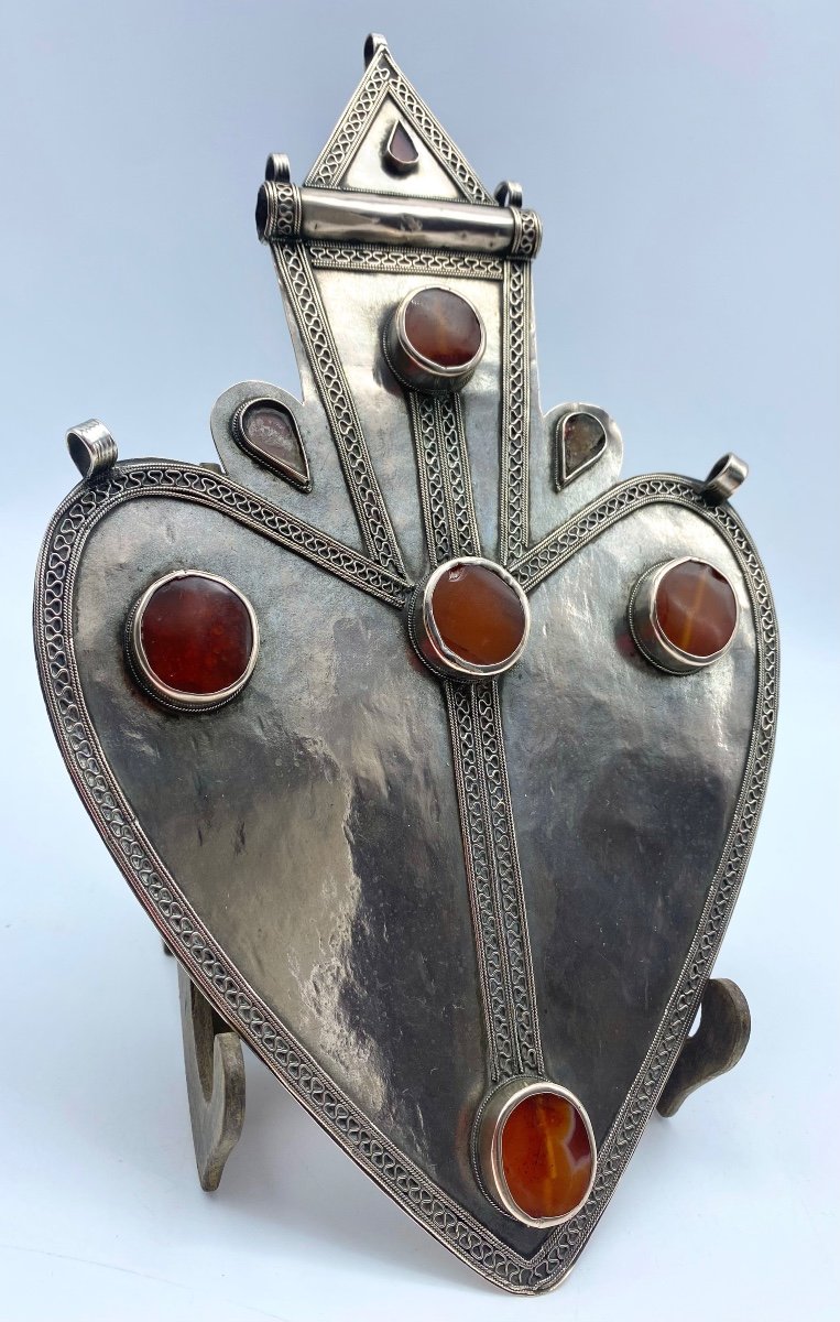 Antique Large 27 Cm Asyk Turkmenistan Ersari Heart Shaped Pendant In Silver And Carnelians-photo-3