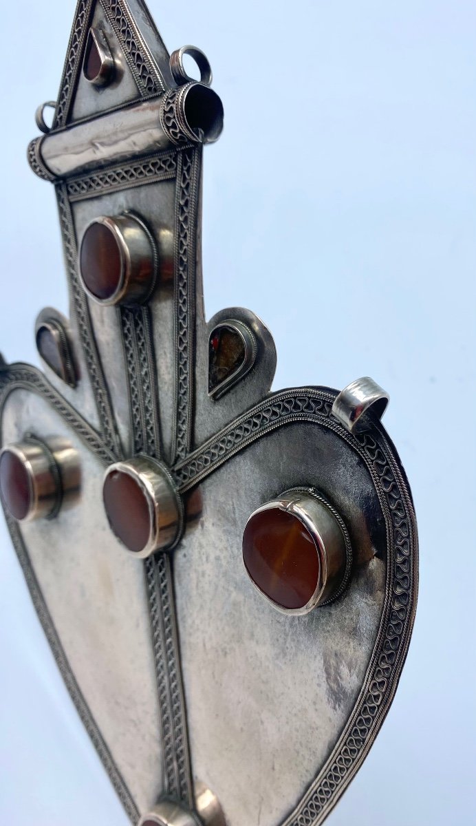 Antique Large 27 Cm Asyk Turkmenistan Ersari Heart Shaped Pendant In Silver And Carnelians-photo-2