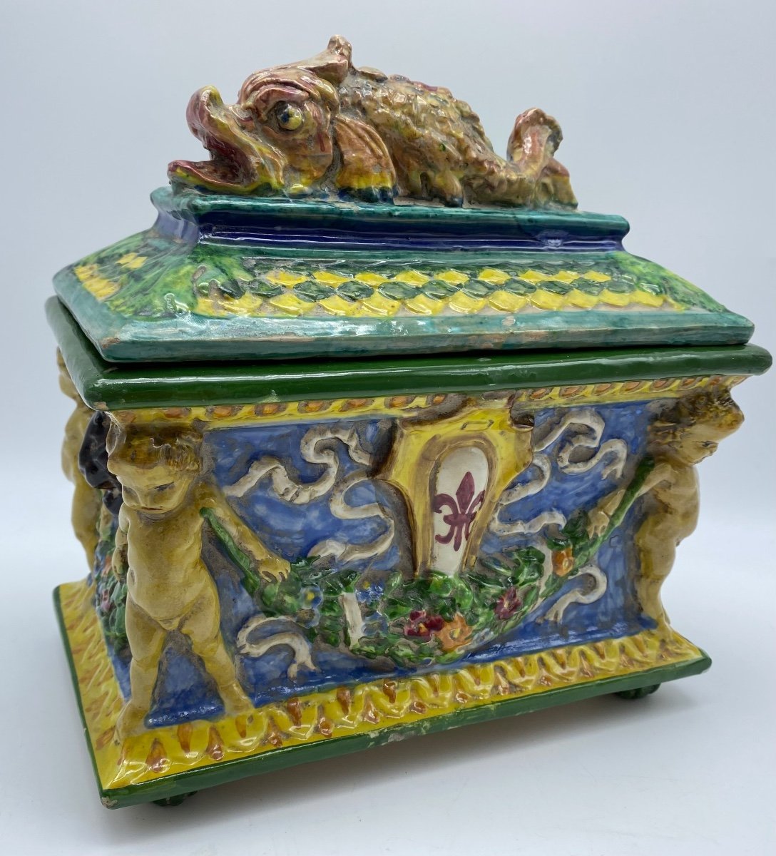 Italy Zulimo Aretini (1884-1965) Antique Majolica Lidded Casket With Putti And Monster-photo-2