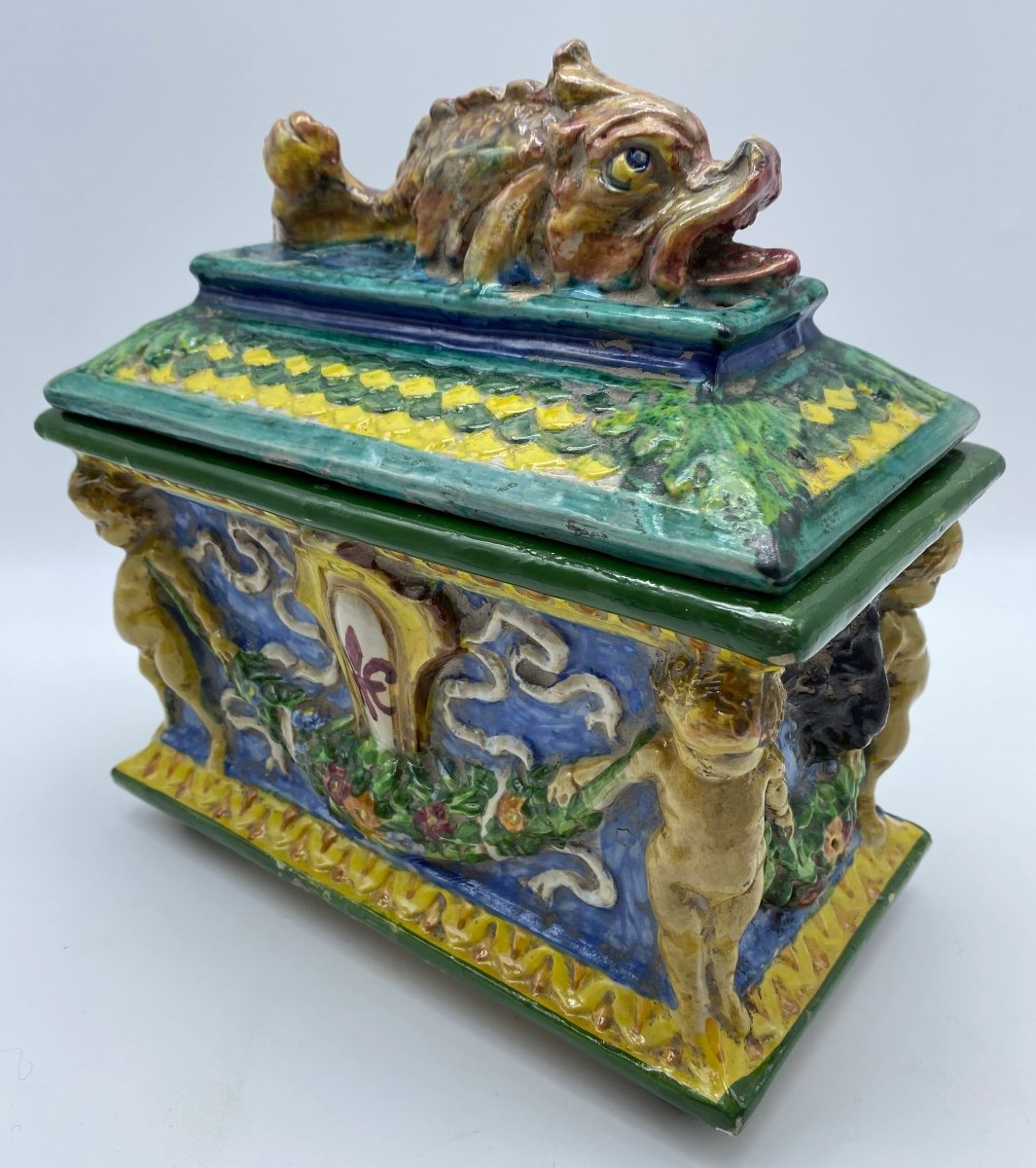 Italy Zulimo Aretini (1884-1965) Antique Majolica Lidded Casket With Putti And Monster