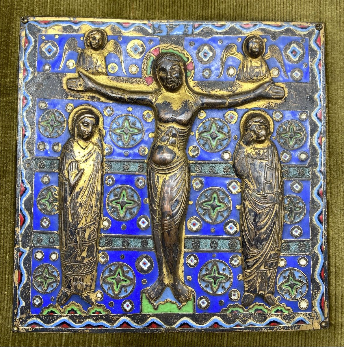 MODEST MORATÓ OJER (1909-1993) ENAMELED COPPER PLAQUE LIMOGES STYLE HAUTE EPOQUE CRUCIFIXION