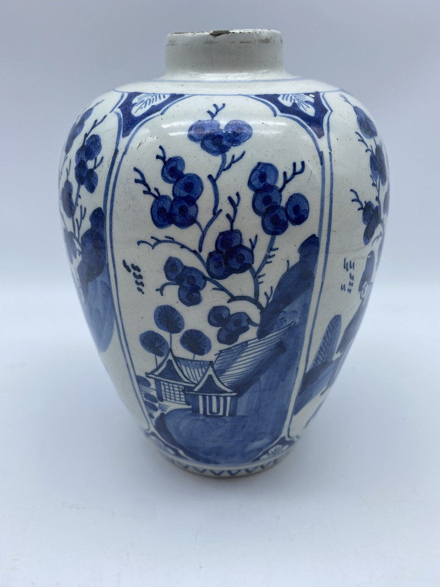 XVIII Ancien Vase Delft Ovoïde En Faience Céramique Chinoiserie decor de longues dames Kangxi-photo-1