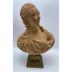 XIX Ancien Buste 46 cm En Terre Cuite Du XIXe Siècle De Madame Du Barry d'Après A. Pajou Signé