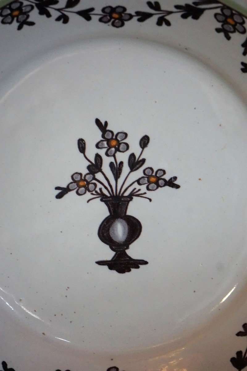 18th Century Plate / Nevers Earthenware -photo-2