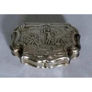 Silver Snuffbox (paris, 1735) 