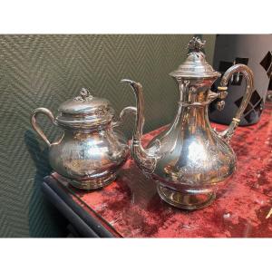 19th Century  Teapot And Sugar Bowl In Silver 