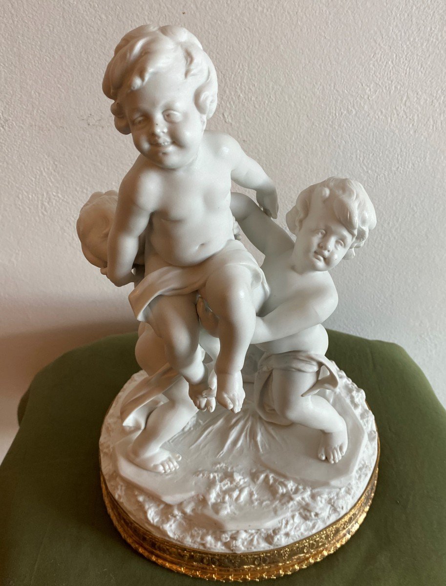 Groupe De 3 Putti En Biscuit Porcelaine De Saxe Meissen  XIX ème-photo-4