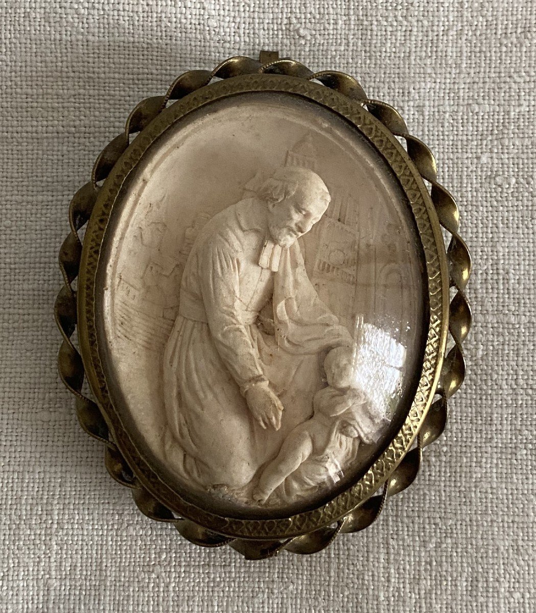 Reliquary Frame Carved In Alabaster Curved Glass 19th Century