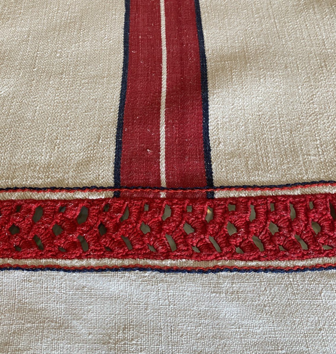 Rustic Hemp Tablecloth With Red Stripes 19th-photo-4