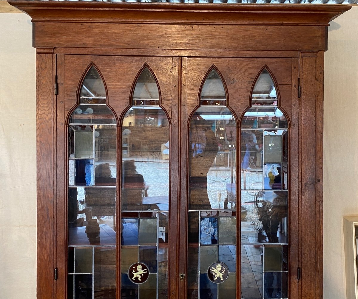 Vitrine Ou Bibliothèque En Chêne Avec Vitraux Lions XIX ème. -photo-1