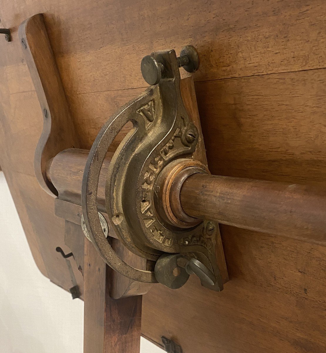 Lectern Or Table With Dupont System In Walnut, 19th Century-photo-2