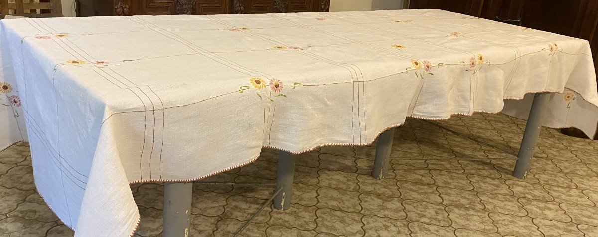 Large Embroidered Linen Tablecloth With Flower Decor, 19th Century-photo-4