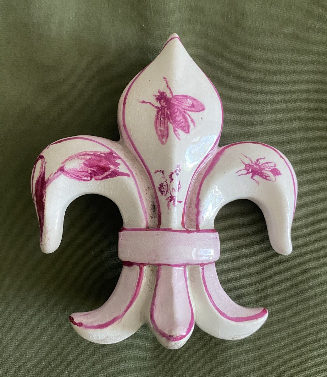 7 Fleur De Lys Menu Or Card Holders In 19th Century Earthenware -photo-5