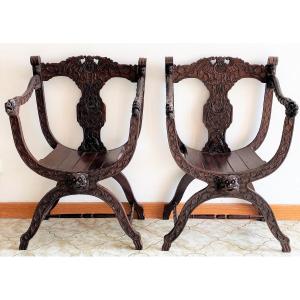 Paire De Fauteuils Curules Chinois Sculptées En Acajou ou palissandre  XIX ème