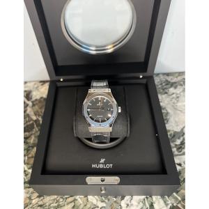 Hublot Classic Fusion Titanium 42mm Watch