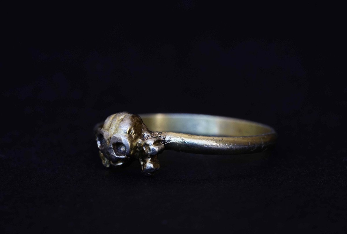 Very Beautiful 17th Century Memento Mori Ring : Death / Skull-photo-3