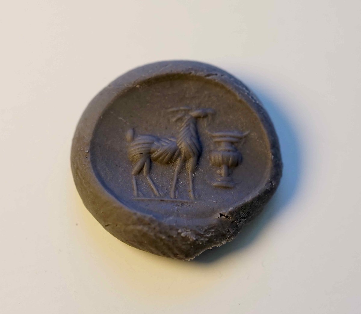 Beautiful Roman Intaglio On Carnelian: Antelope In Front Of A Cantharus -photo-3