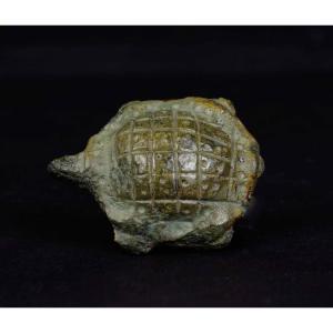 Petite tortue gallo-romaine en bronze.