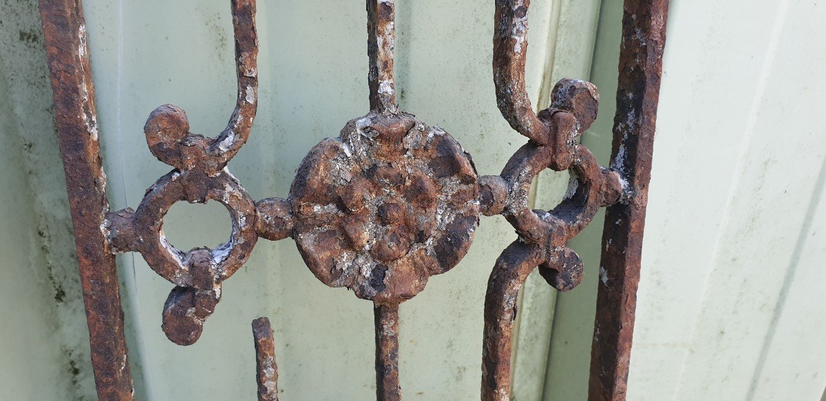 19th Century Cast Iron Protective Grille-photo-4