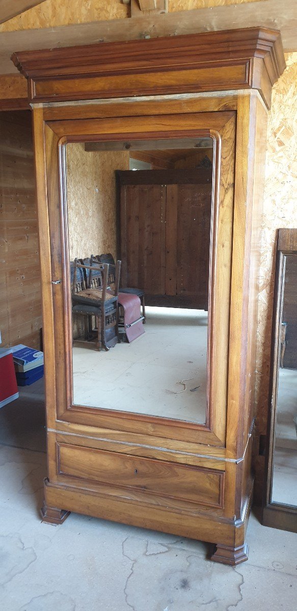 Armoire noyer avec porte à miroir  XIXè