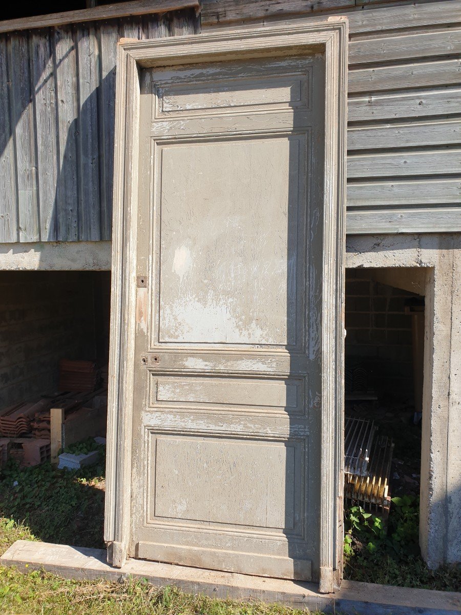 Large Bourgeois House Door With Door Frame - Late 19th Century