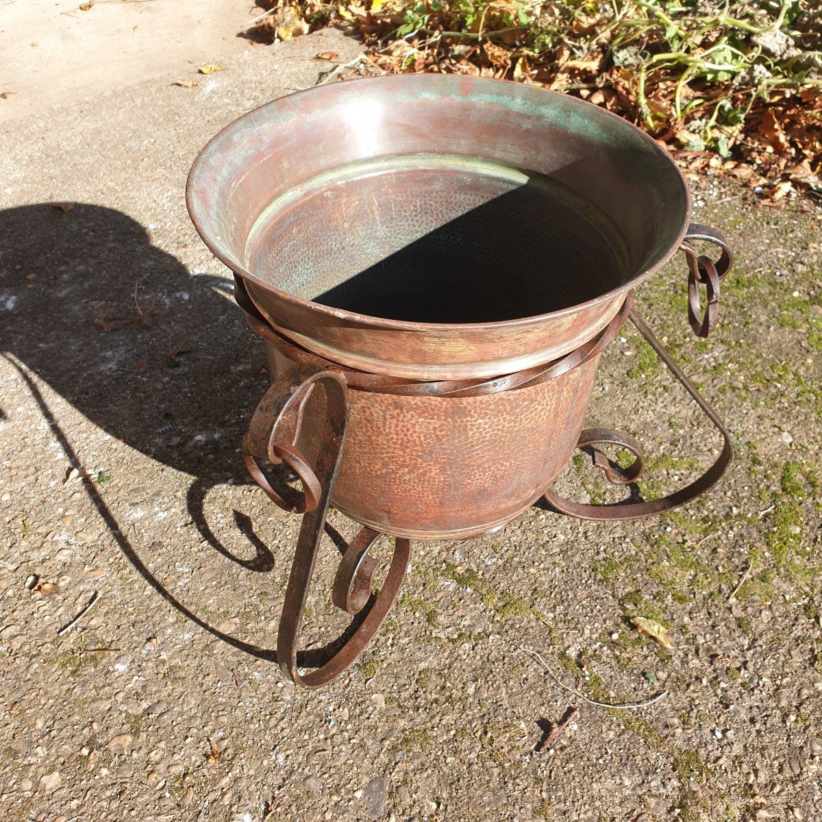 Hammered Copper Pot And Its Wrought Iron Support - 20th Century-photo-2