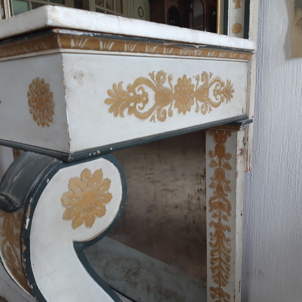 Ensemble Console Et Son Miroir En Bois Laqué Et Doré -photo-4