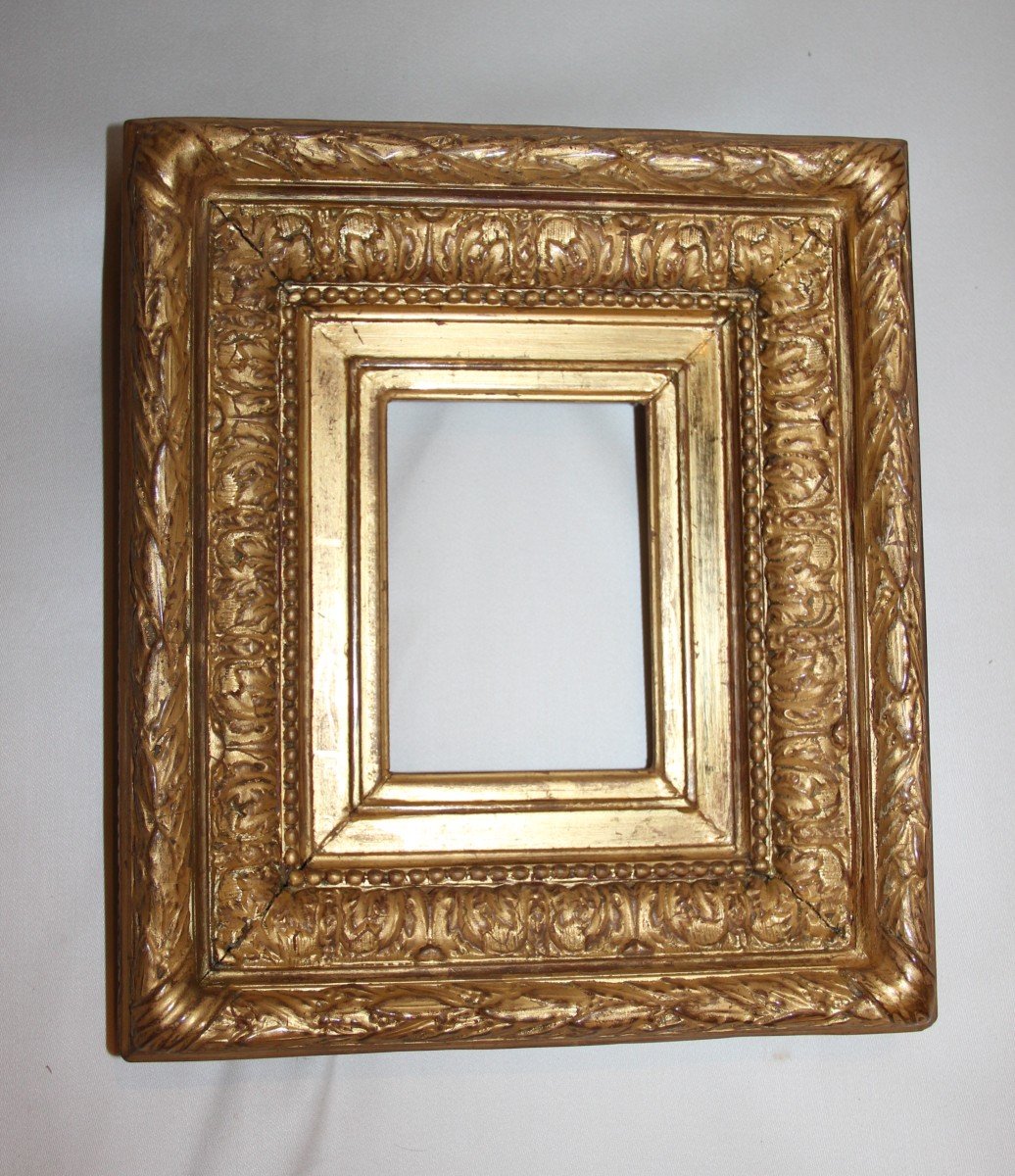 Barbizon Frame