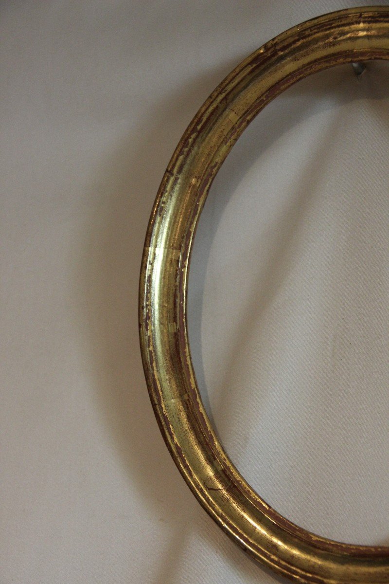 Small Oval Frame With Gold Leaf-photo-3