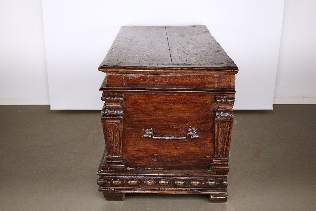 16th Century Renaissance Chest-photo-2