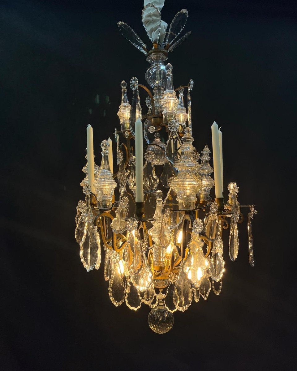 Arsenal Crown Chandelier