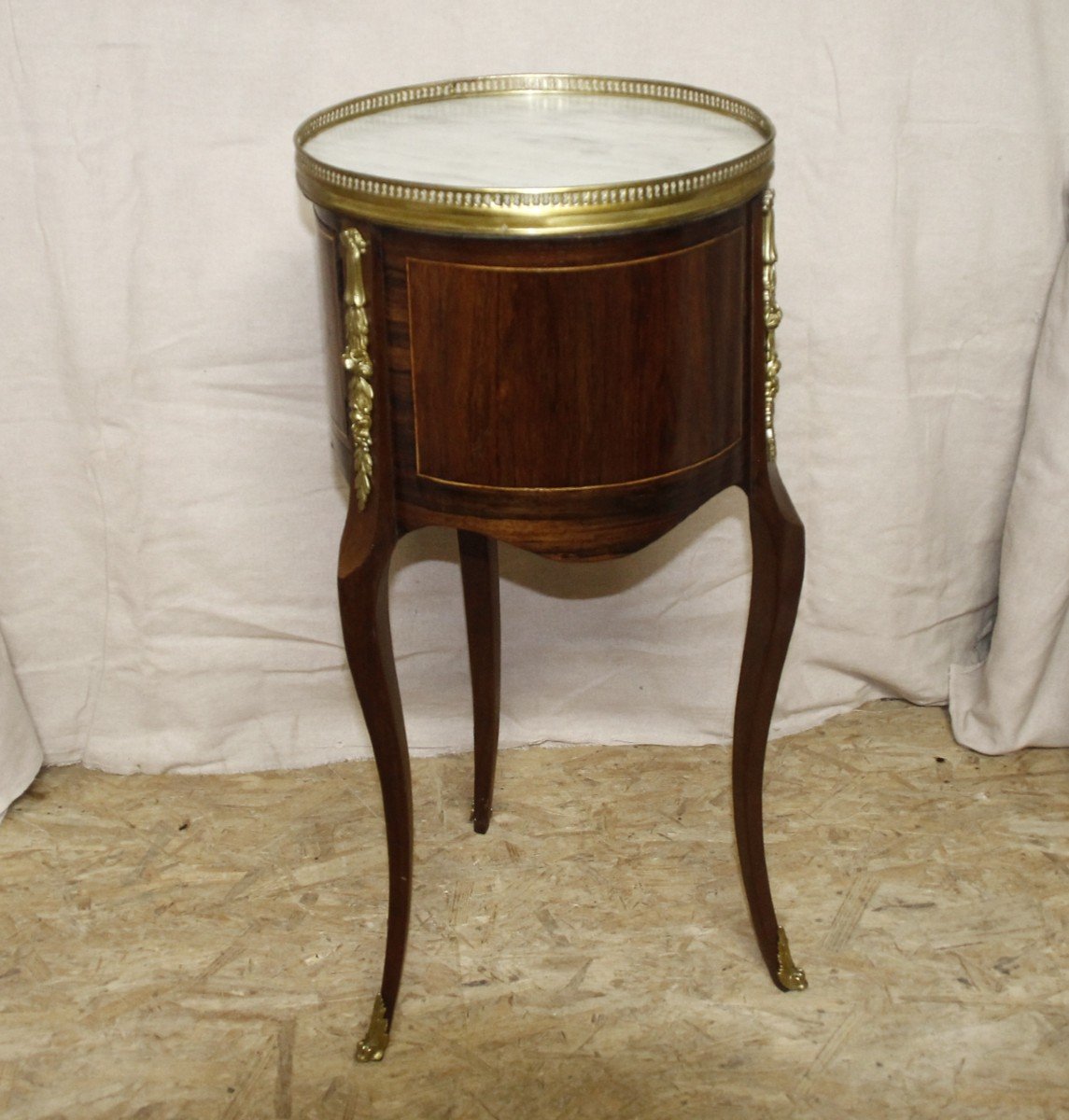 19th Century Marquetry Tripod Bedside Table-photo-6