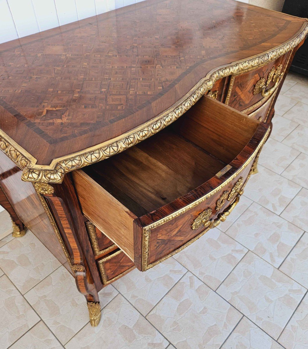 Important Mazarine Commode In Marquetry And Gilt Bronze-photo-4