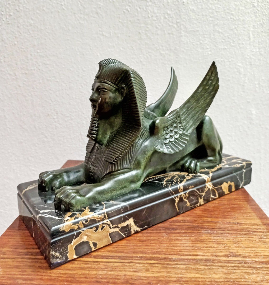 Sphinx Ailé à Tête d'Homme En Bronze Vers 1930