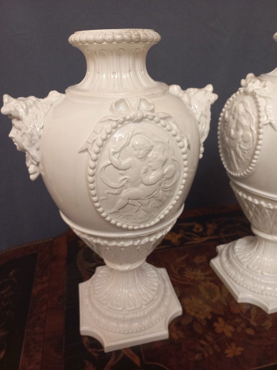 Paire De Vases St Louis XVI En Faïence Emaillée XIXe-photo-4