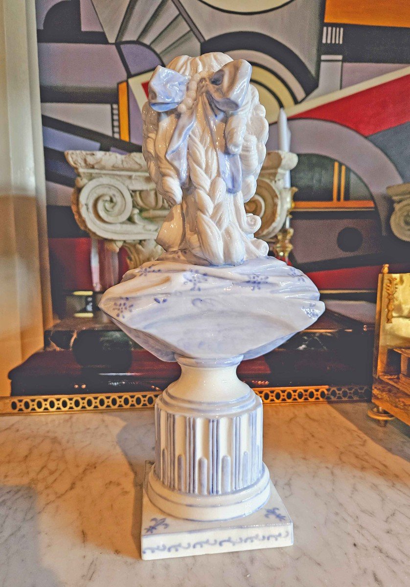  Bust Of Marie Antoinette Biscuit Porcelain-photo-2