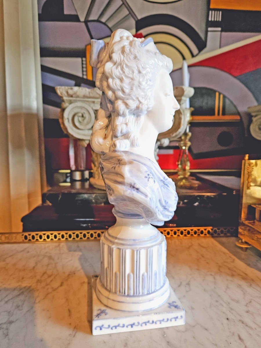  Bust Of Marie Antoinette Biscuit Porcelain-photo-3