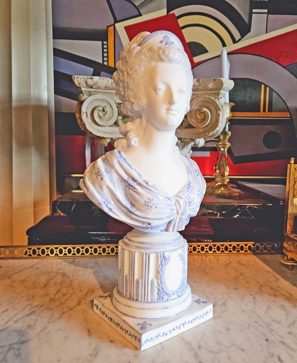  Bust Of Marie Antoinette Biscuit Porcelain