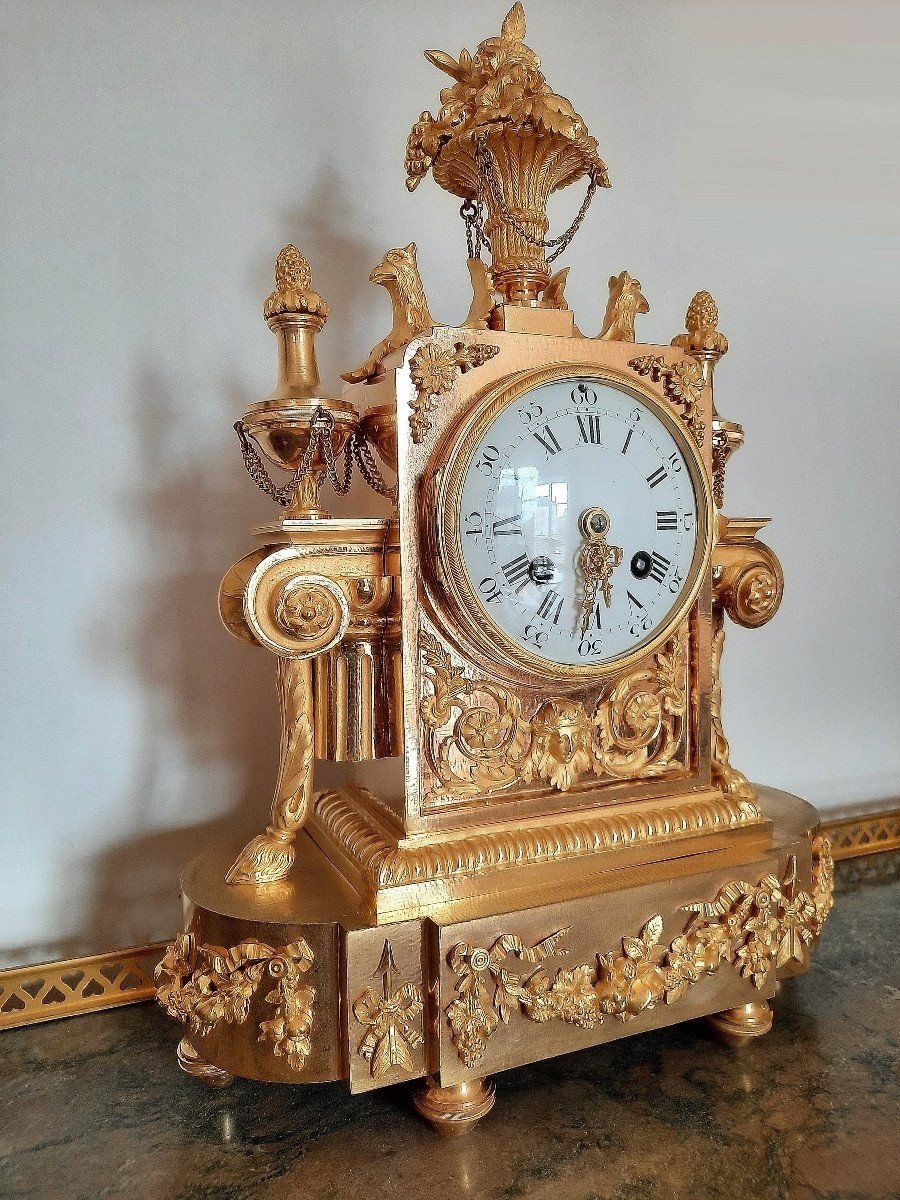 Clock In Chiseled And Gilded Bronze Period 19th Century-photo-1