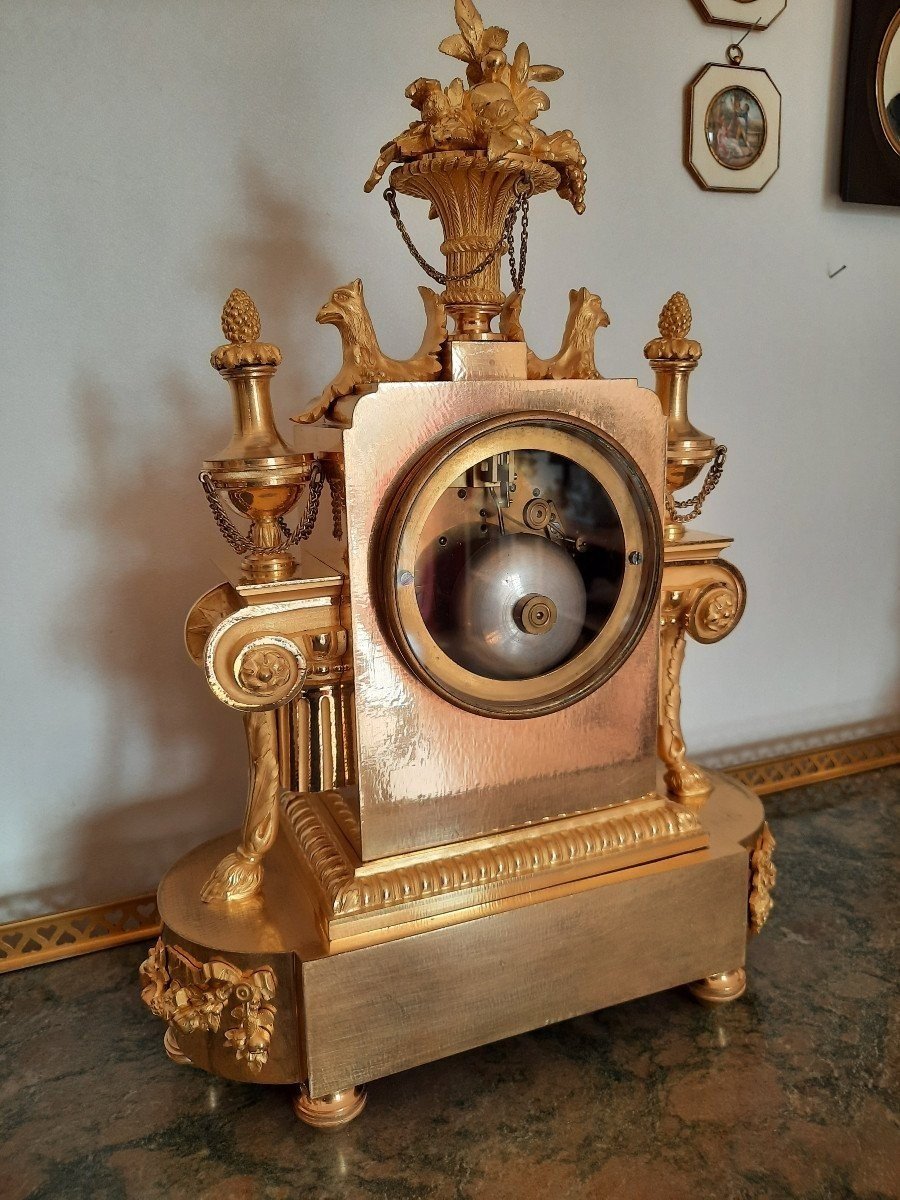 Clock In Chiseled And Gilded Bronze Period 19th Century-photo-7