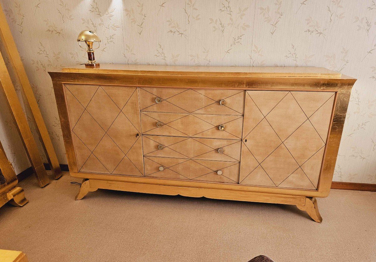 1940s Bedroom In Parchment And Gold Leaf-photo-3