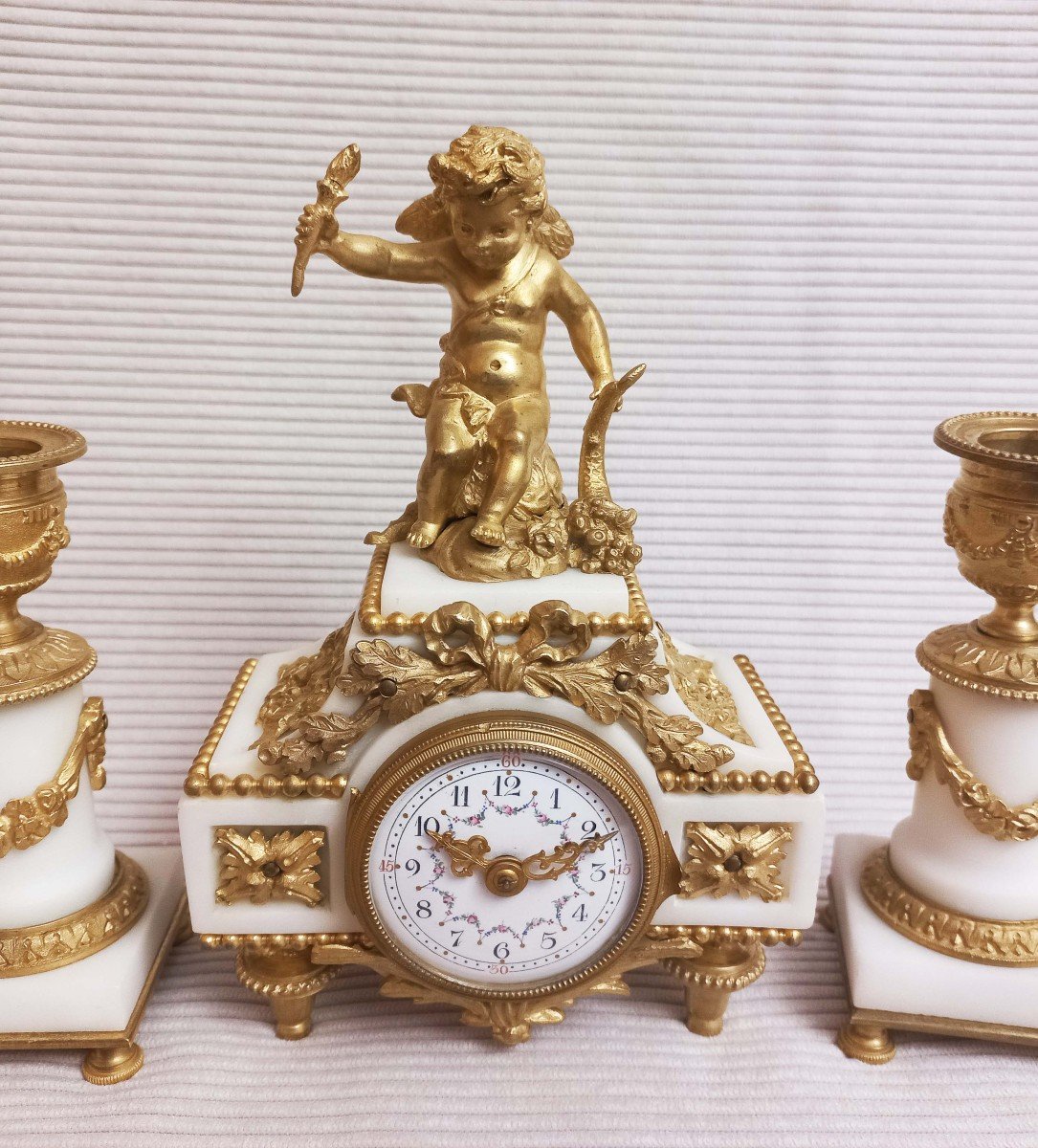 Boudoir Clock And Its Candlesticks-photo-2