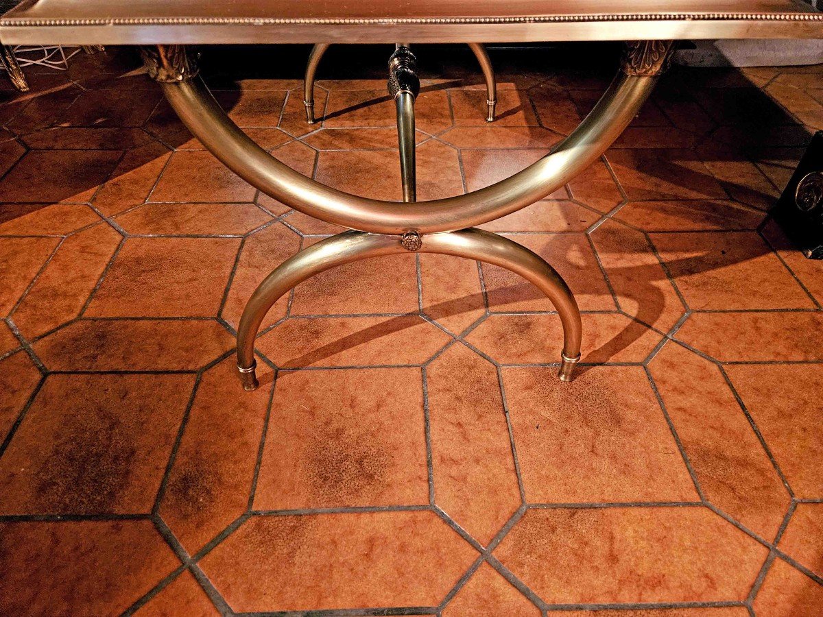 Neoclassical Coffee Table With Curule Base-photo-4